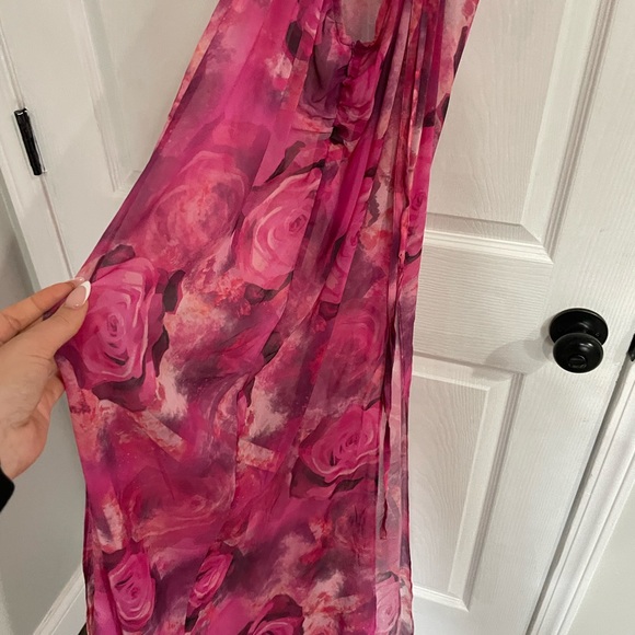 Additional pictures of Kim Shui dress - Picture 7 of 15